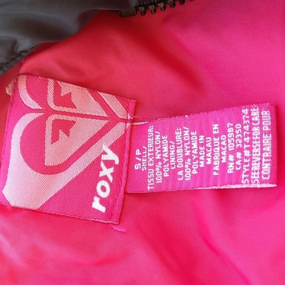 Roxy small black long lightweight puffer - Picture 7 of 10